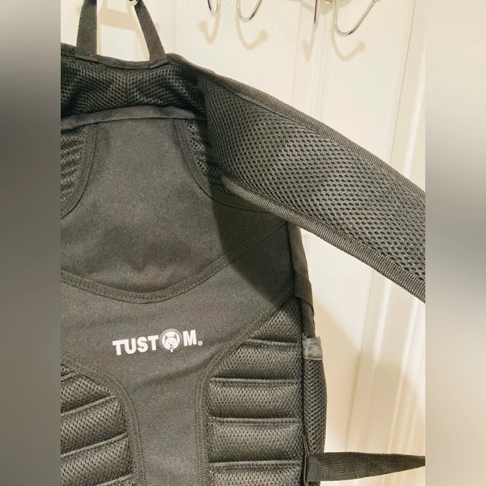 LIKE NEW Tustom Dog Carrier Backpack 🐶‎ 🐕 🎒
